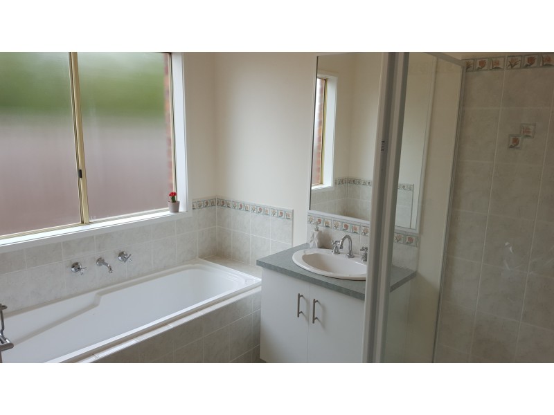 6 Candlebark Court, Riddells Creek VIC 3431