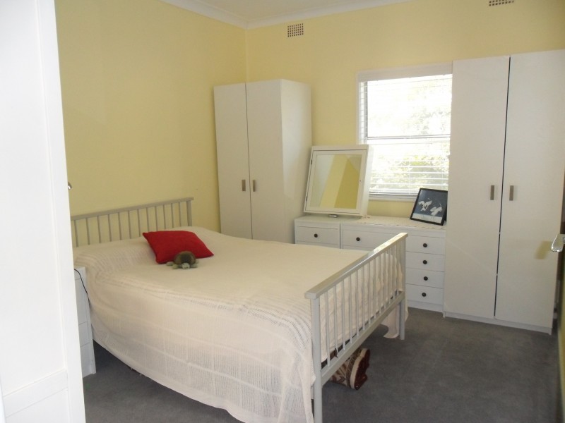 48 Lee St, Cowra NSW 2794