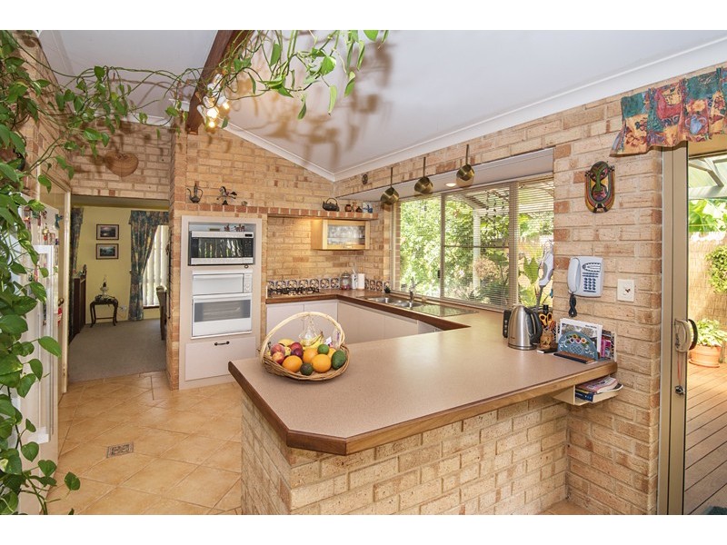 6 Heirisson Retreat, Geographe WA 6280