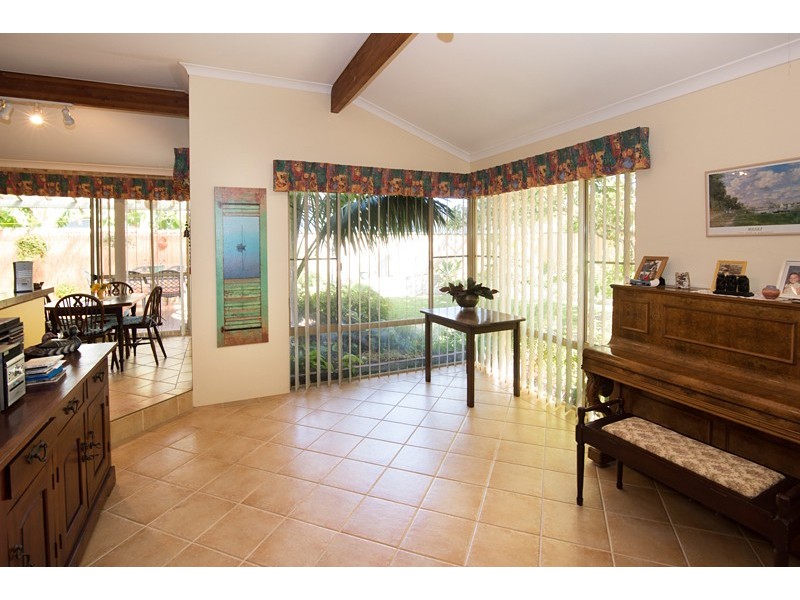 6 Heirisson Retreat, Geographe WA 6280