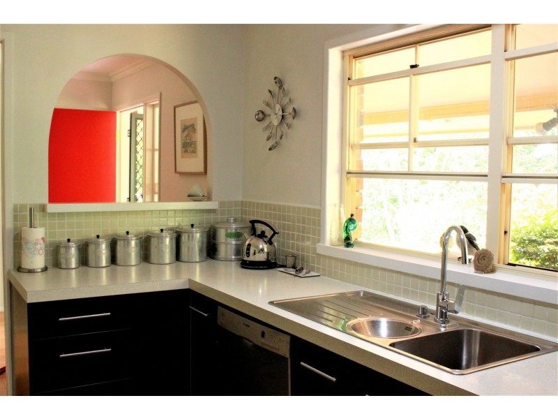 25 Lahey Rd, Tamborine Mountain QLD 4272