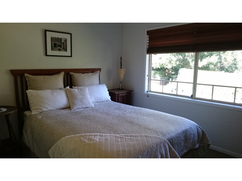 25 Lahey Rd, Tamborine Mountain QLD 4272