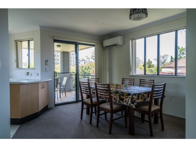 83/300 Sir Fred Schonell Drive, St Lucia QLD 4067