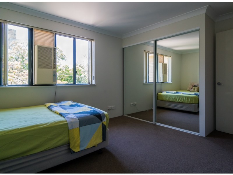 83/300 Sir Fred Schonell Drive, St Lucia QLD 4067