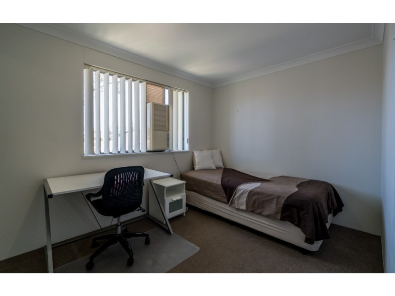 83/300 Sir Fred Schonell Drive, St Lucia QLD 4067