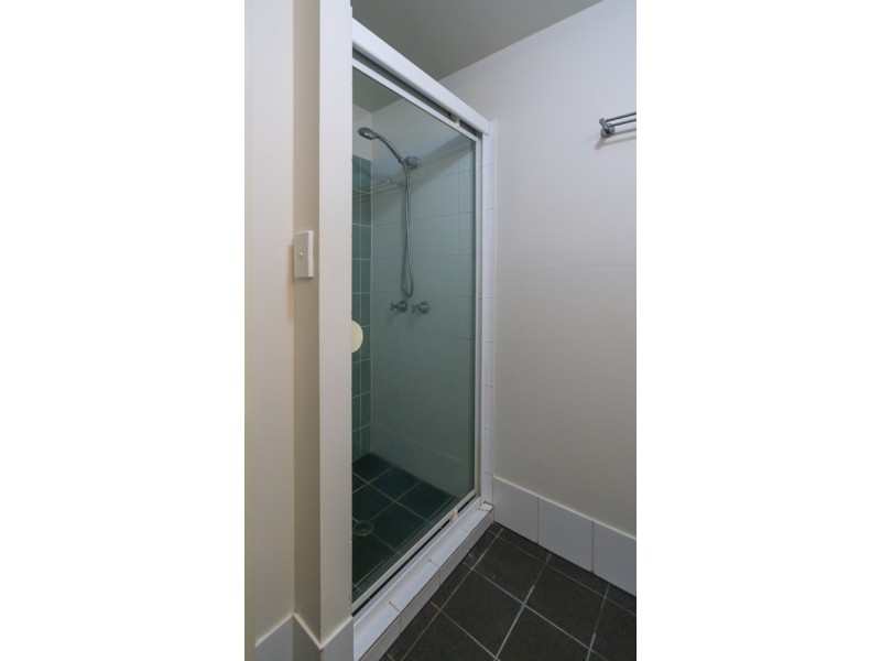 83/300 Sir Fred Schonell Drive, St Lucia QLD 4067