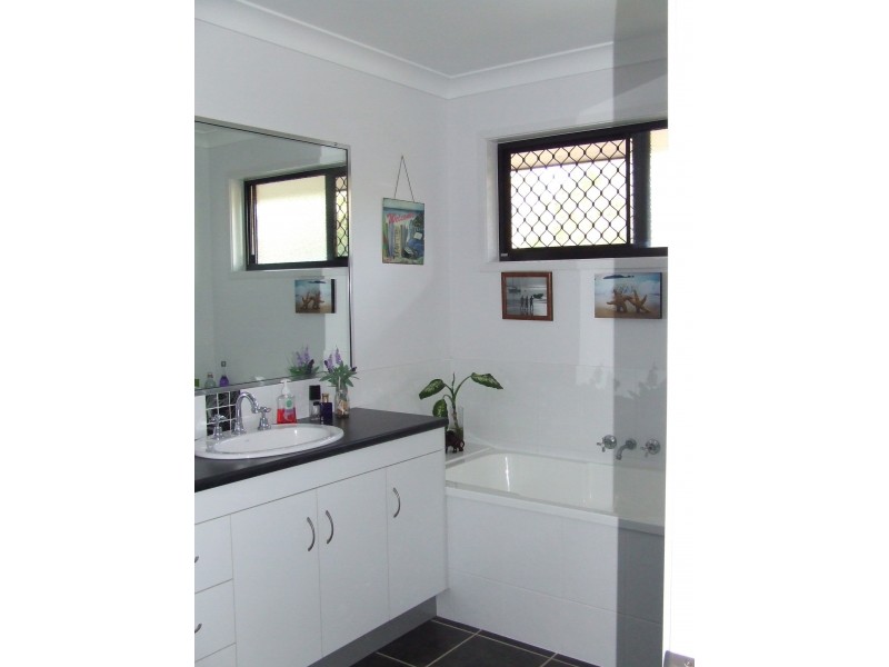 22 Wallace St., Apple Tree Creek QLD 4660