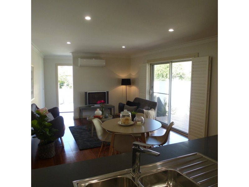 1/5 Lois Court, Bentleigh East VIC 3165