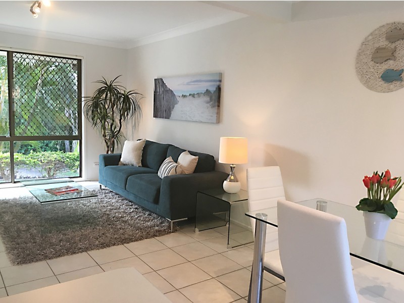 1/10 Sara Street, Ashmore QLD 4214