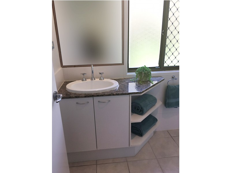 1/10 Sara Street, Ashmore QLD 4214