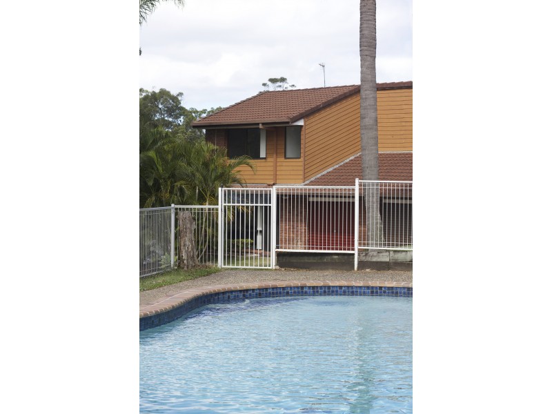 1/10 Sara Street, Ashmore QLD 4214