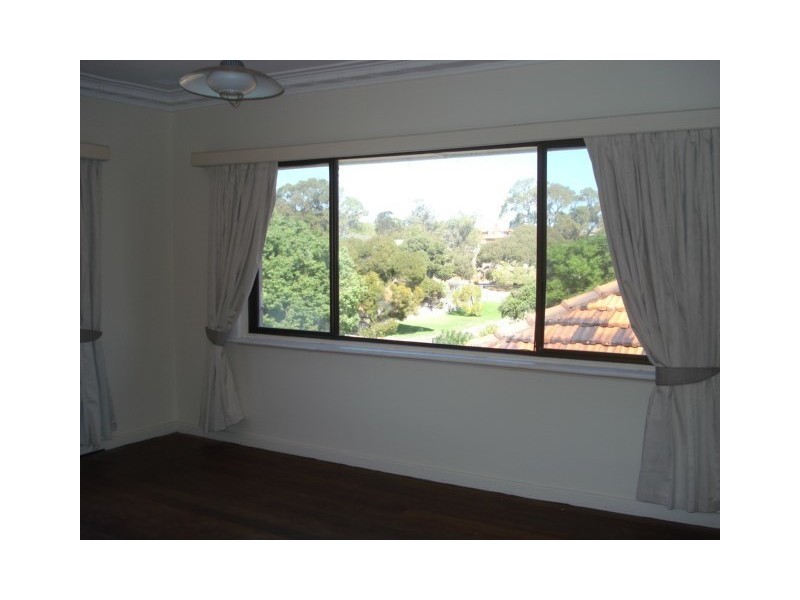 24 Boronia Crescent, City Beach WA 6015