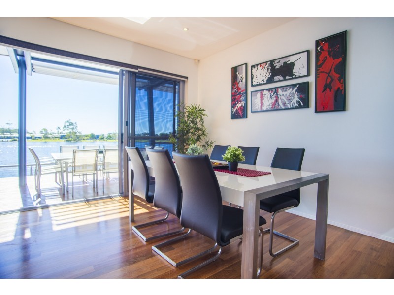 24/181 Lae Drive, Coombabah QLD 4216