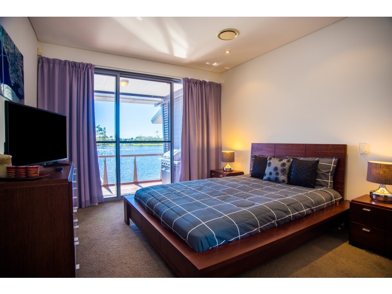 24/181 Lae Drive, Coombabah QLD 4216