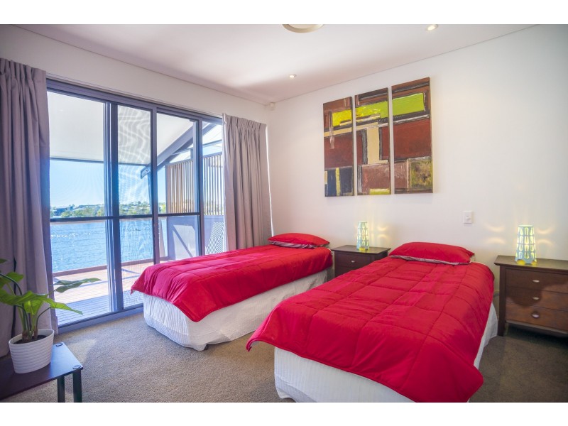 24/181 Lae Drive, Coombabah QLD 4216