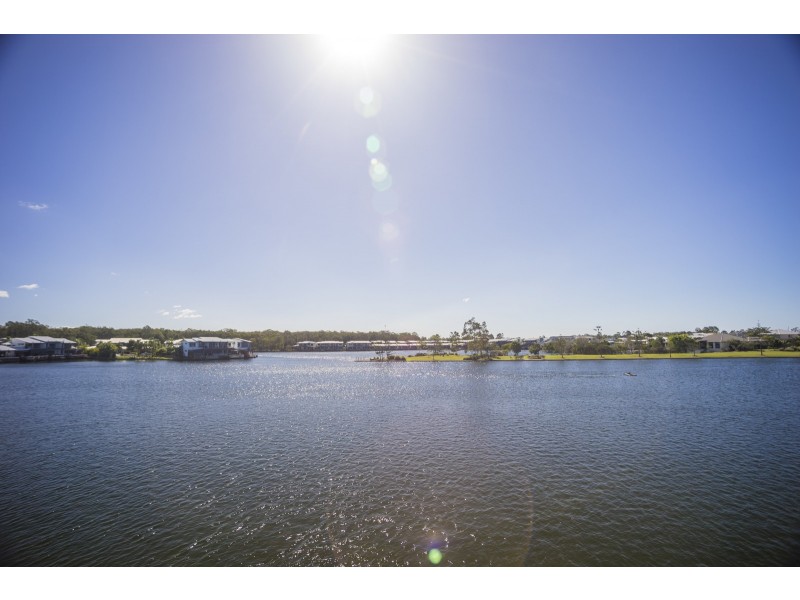 24/181 Lae Drive, Coombabah QLD 4216