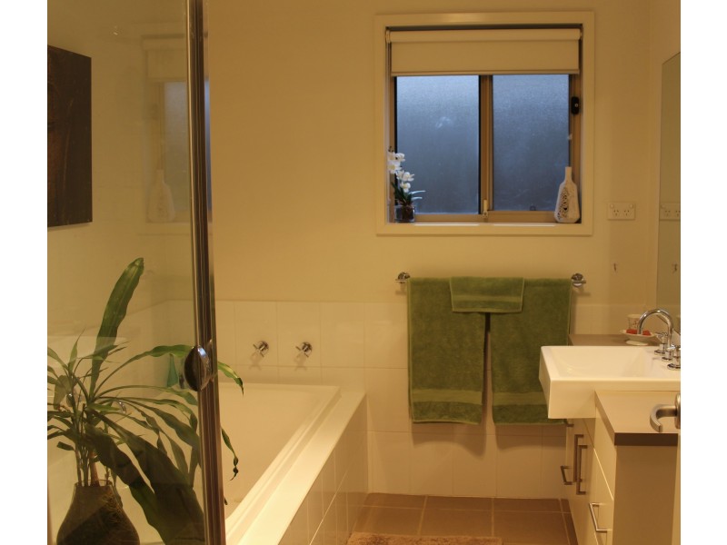 76 Settlement Drive, Wadalba NSW 2259