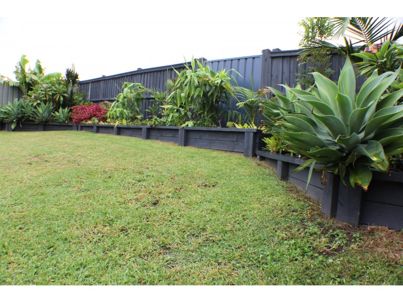 76 Settlement Drive, Wadalba NSW 2259