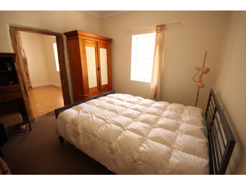 98 Packham Drive, Molong NSW 2866