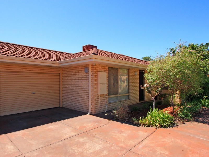 2/58 Raleigh Street, Carlisle WA 6101