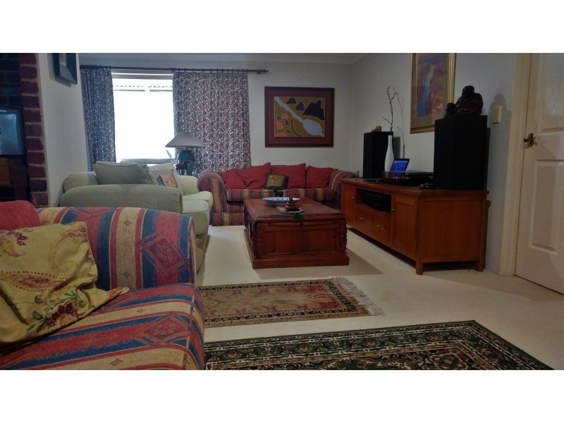 12 Dean Rd, Nannup WA 6275