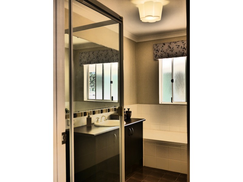 - Holstein Loop, Lower Chittering WA 6084