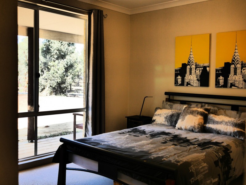 - Holstein Loop, Lower Chittering WA 6084