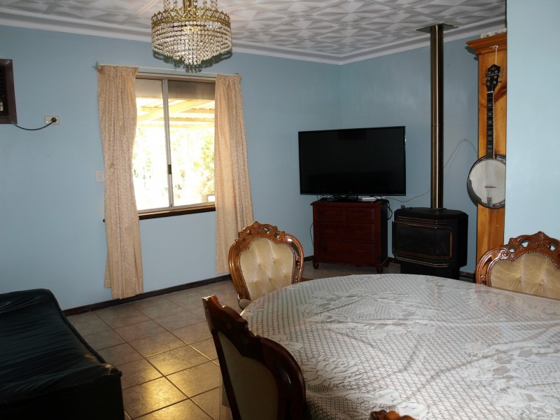 16 Veronica Street, Riverton WA 6148