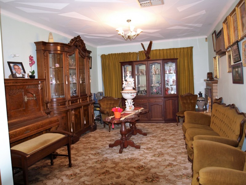 16 Veronica Street, Riverton WA 6148