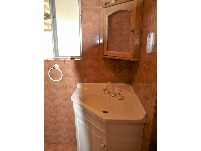 16 Veronica Street, Riverton WA 6148