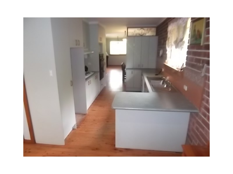 13 Sullens Avenue, East Gosford NSW 2250