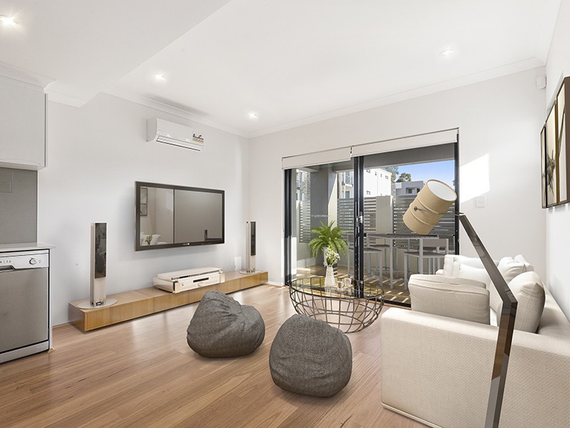 205 Fisher Street, Cloverdale WA 6105