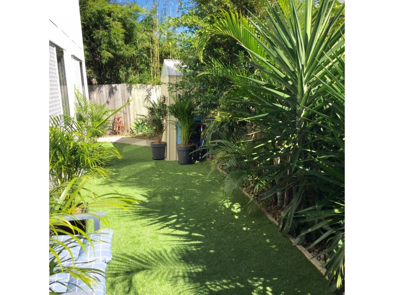 73 Donald St, Woody Point QLD 4019