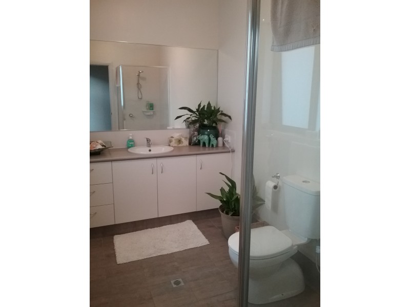 2/8 Ti Tree Lane, Denmark WA 6333