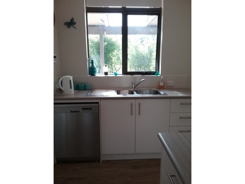 2/8 Ti Tree Lane, Denmark WA 6333