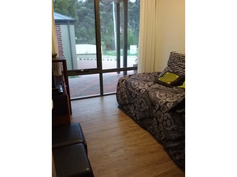 2/8 Ti Tree Lane, Denmark WA 6333