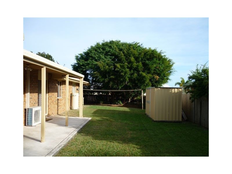 5-7 Loftus Place, Sandstone Point QLD 4511