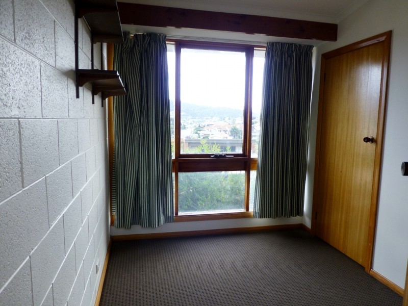7/84 Malunna Rd, Lindisfarne TAS 7015