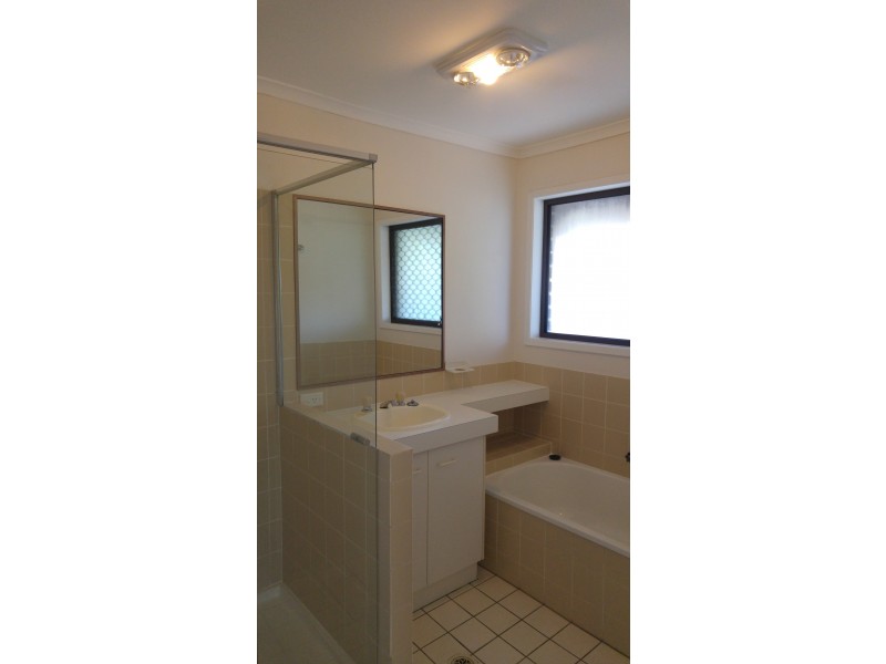 2/50 Botanical Drive, Labrador QLD 4215