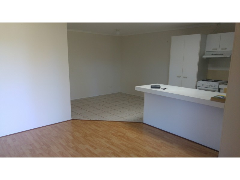 2/50 Botanical Drive, Labrador QLD 4215