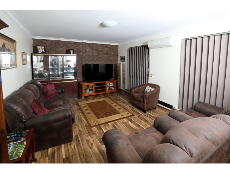 5 Amazon Drive, Greenfields WA 6210