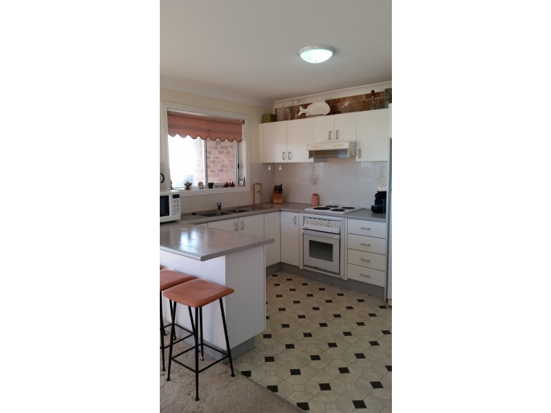 1/30 Anne Street. aka 7 Minerva Ave., Vincentia NSW 2540