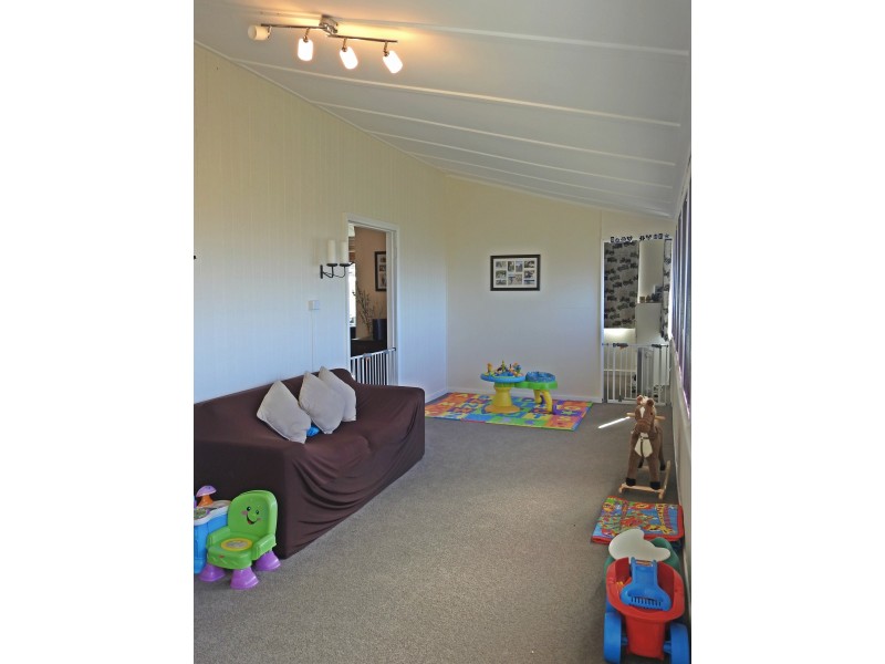 53 Range Crescent, Laidley QLD 4341