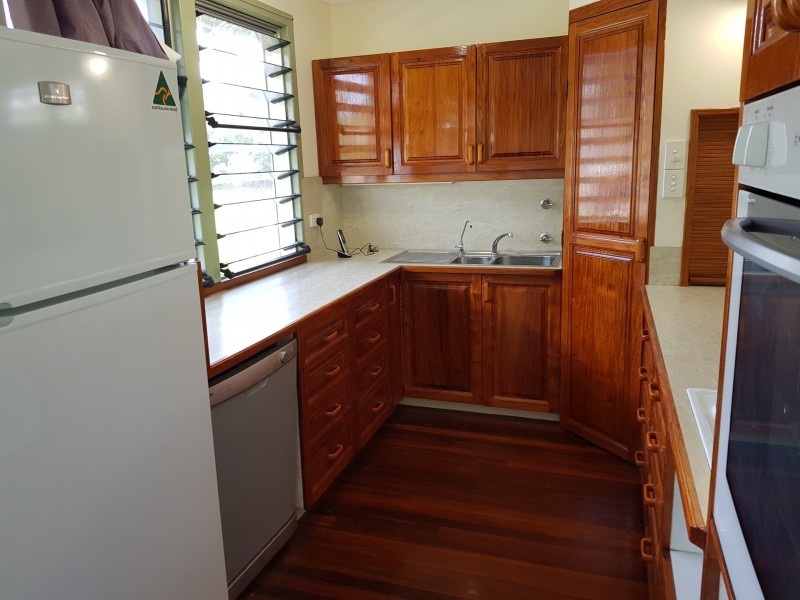 17 Reaney st, Berserker QLD 4701