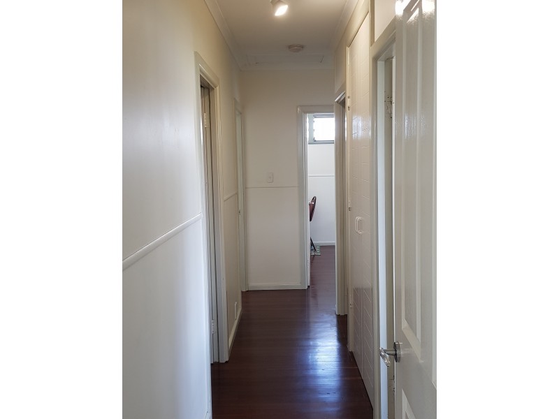 17 Reaney st, Berserker QLD 4701