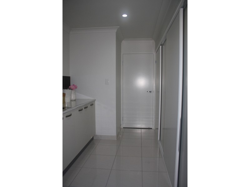 16 Kerrisdale Crescent, Beaconsfield QLD 4740