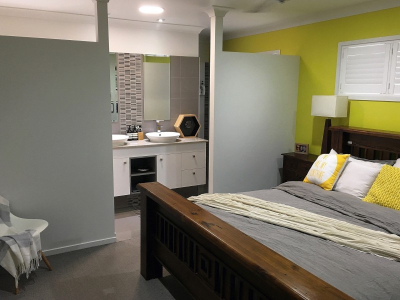 16 Kerrisdale Crescent, Beaconsfield QLD 4740