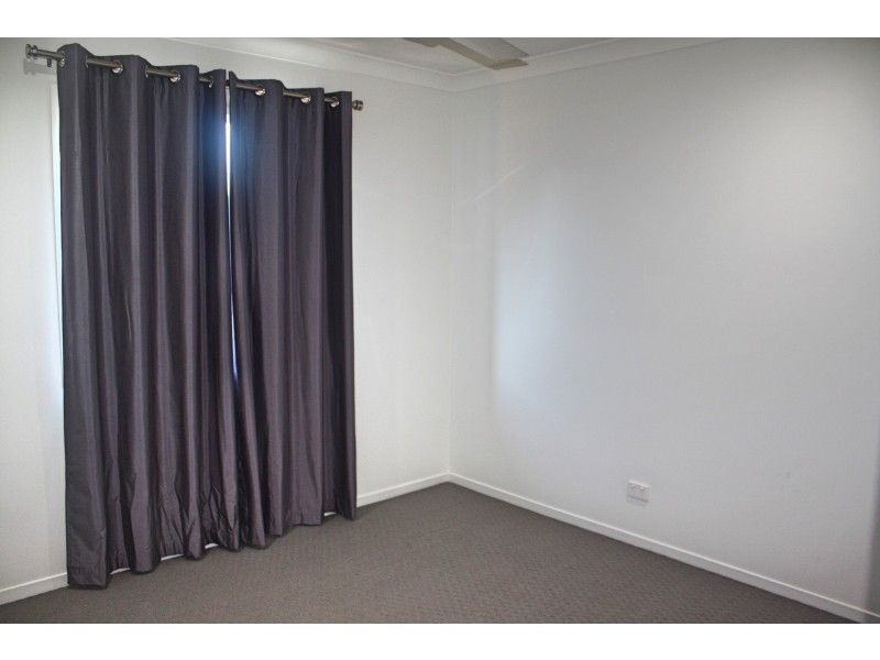 16 Kerrisdale Crescent, Beaconsfield QLD 4740