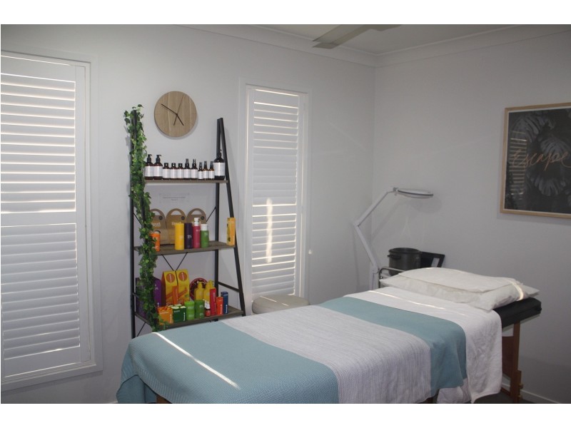 16 Kerrisdale Crescent, Beaconsfield QLD 4740