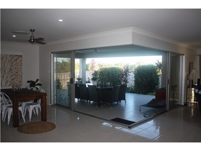 16 Kerrisdale Crescent, Beaconsfield QLD 4740